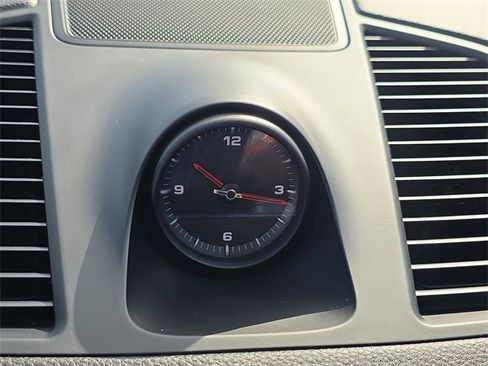 Used 2019 Porsche Cayenne S image 23