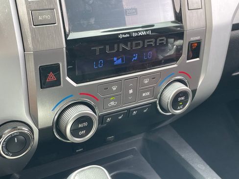 Used 2014 Toyota Tundra Platinum image 10