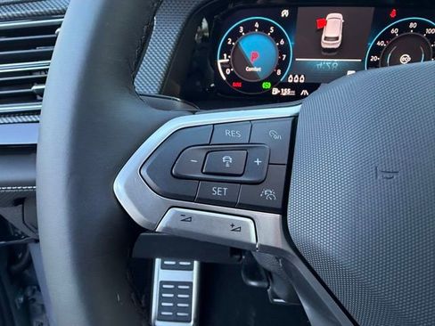 New 2026 Volkswagen Atlas Cross Sport SEL Premium R-Line AWD/4WD image 18
