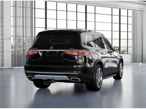 New 2026 Mercedes-Benz GLS 450 4MATIC image 23
