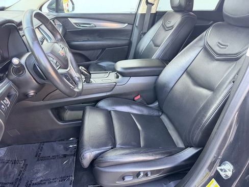 Used 2017 Cadillac XT5 Luxury w/ Driver Awareness Package image 14