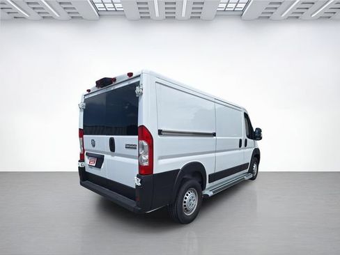 Used 2025 RAM ProMaster 2500 w/ U-Haul Equipment Group FWD image 4