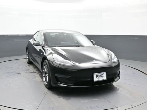 Used 2019 Tesla Model 3 Long Range image 3
