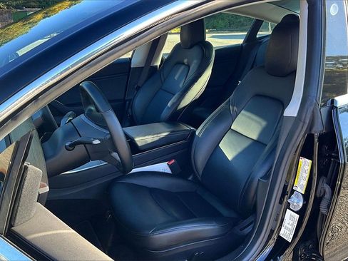 Used 2019 Tesla Model 3 Long Range image 18