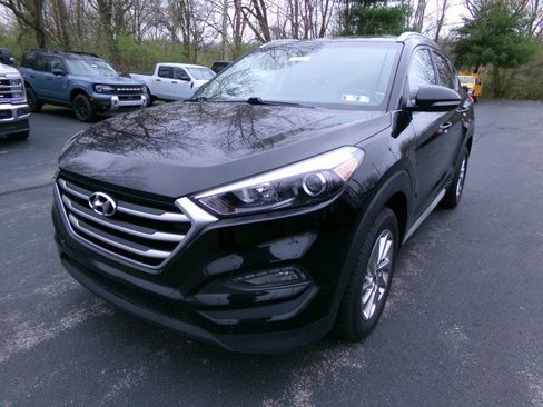 Used 2017 Hyundai Tucson SE Plus AWD/4WD image 4