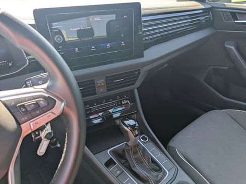 Used 2025 Volkswagen Jetta Sport FWD image 21