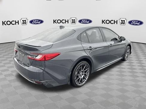 Used 2025 Toyota Camry SE image 8