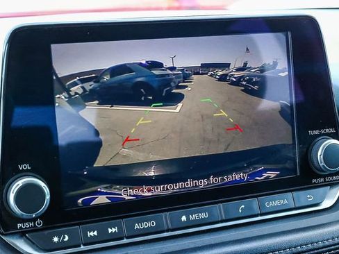 Used 2024 Nissan Rogue SV AWD/4WD image 27