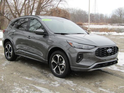 New 2025 Ford Escape ST-Line Elite image 6