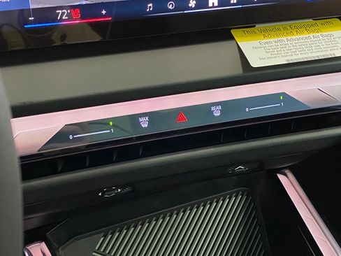 New 2026 BMW X3 xDrive30 w/ Premium Package image 18