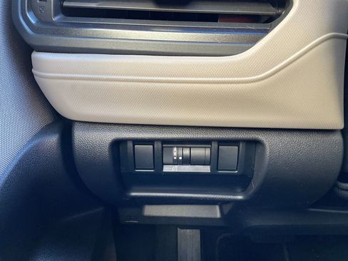 Certified 2025 Subaru Forester image 25