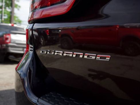 Used 2025 Dodge Durango GT AWD/4WD image 13