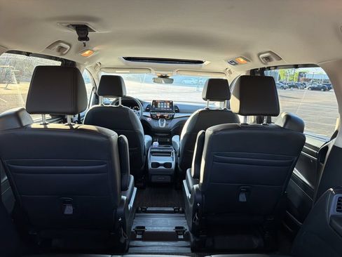 Used 2025 Honda Odyssey EX-L image 7