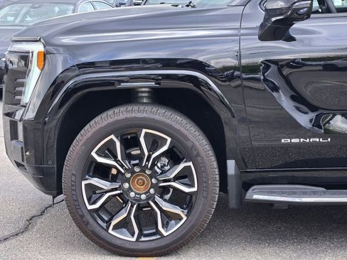 New 2025 GMC Sierra EV Denali AWD/4WD image 30
