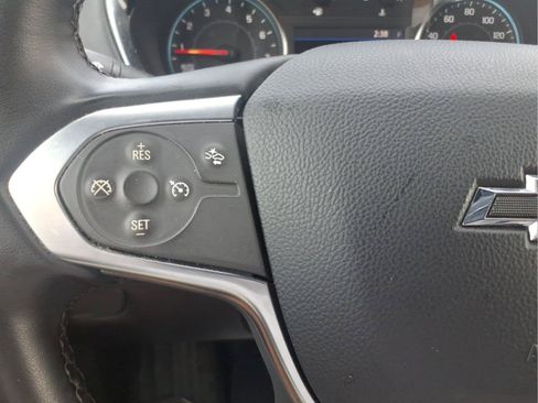 Used 2023 Chevrolet Traverse LT FWD image 22