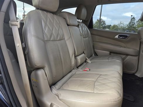 Used 2020 Nissan Pathfinder SV w/ Cargo Package image 24