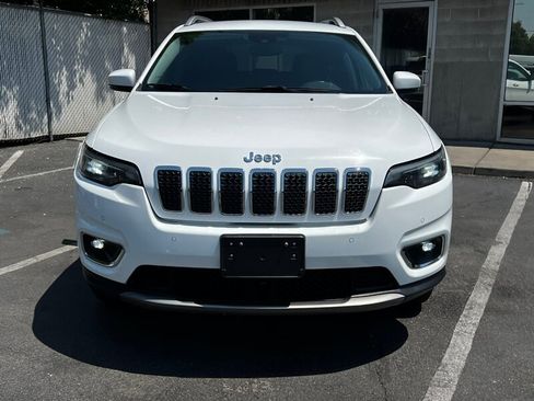 Used 2019 Jeep Cherokee Limited w/ Luxury Group AWD/4WD image 2