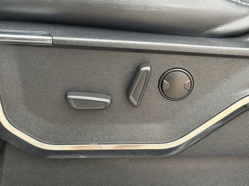 Used 2024 Ford F250 Lariat image 21