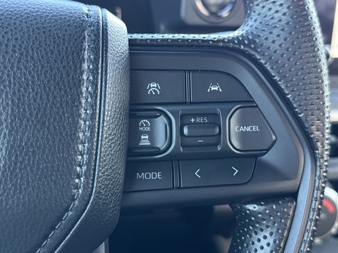 Used 2025 Toyota Tacoma SR image 19