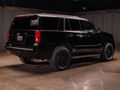 Used 2018 Chevrolet Tahoe LS RWD image 9