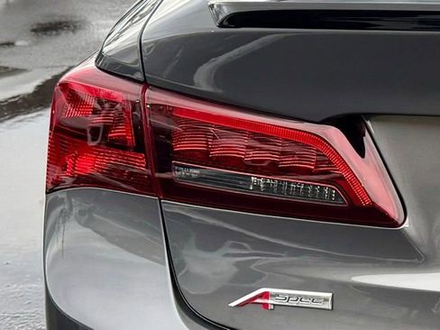 Used 2019 Acura TLX 3.5L Technology Pkg w/A-Spec P image 17