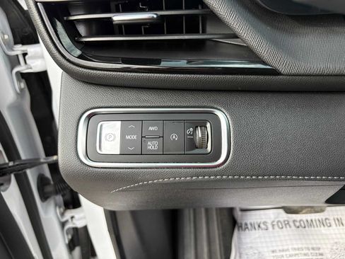 Used 2026 Buick Enclave Preferred AWD/4WD image 15