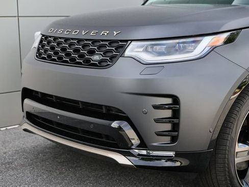 New 2026 Land Rover Discovery Limited Edition AWD/4WD image 2