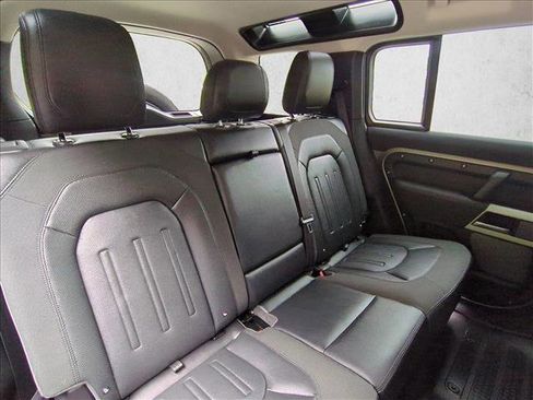 Used 2021 Land Rover Defender 110 S AWD/4WD image 23