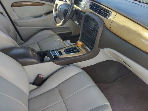 Used 2006 Jaguar S-TYPE 4.2 image 44