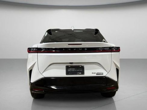 Used 2023 Lexus RZ 450e Premium image 4