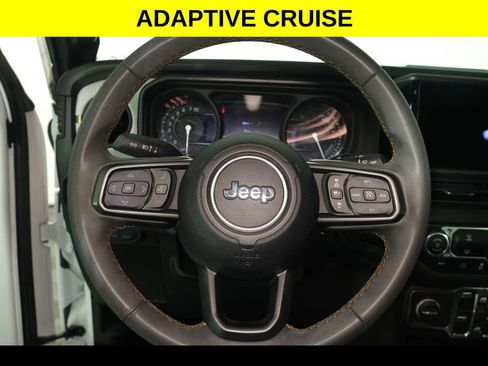 Used 2024 Jeep Wrangler Unlimited AWD/4WD image 6