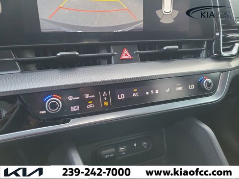 Used 2025 Kia Sportage SX FWD image 29