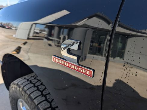 Used 2022 RAM 3500 Big Horn w/ Level A Equipment Group image 8