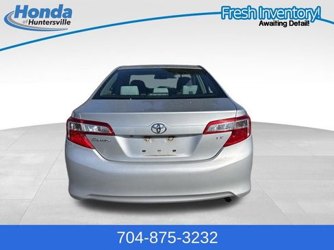 Used 2014 Toyota Camry LE image 7