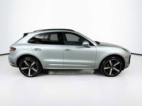Certified 2026 Porsche Macan AWD/4WD image 8