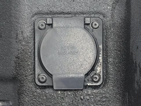 Used 2023 Chevrolet Silverado 2500 LTZ w/ LTZ Plus Package image 29