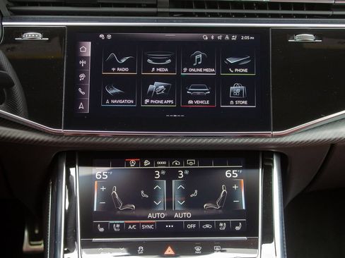 Used 2024 Audi SQ8 Premium Plus AWD/4WD image 16
