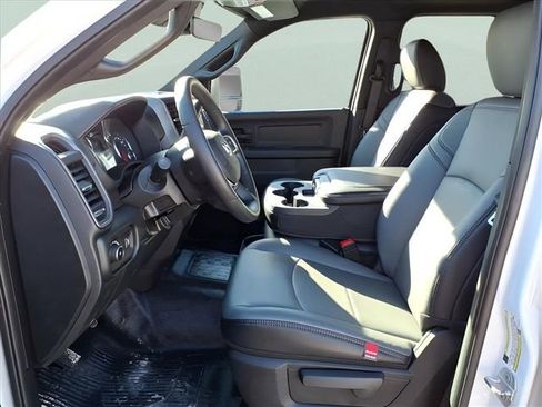New 2026 RAM 3500 Tradesman AWD/4WD image 13
