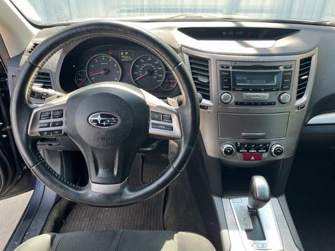 Used 2013 Subaru Outback 2.5i Premium w/ All-Weather Pkg AWD/4WD image 23