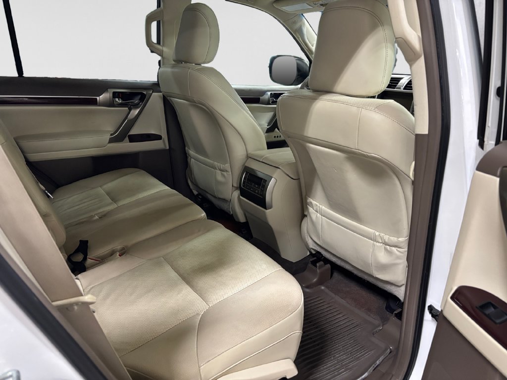 Used 2019 Lexus GX 460 Premium w/ Premium Package AWD/4WD image 46