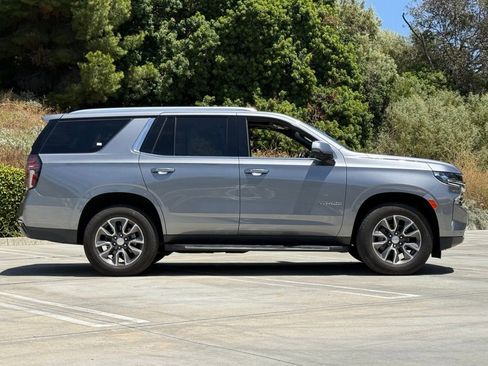 Used 2022 Chevrolet Tahoe LT w/ LT Signature Package RWD image 7