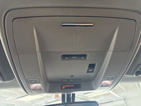 Used 2014 GMC Sierra 1500 SLT w/ SLT Crew Cab Value Package image 47