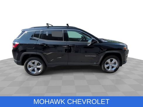 Used 2021 Jeep Compass Latitude AWD/4WD image 9
