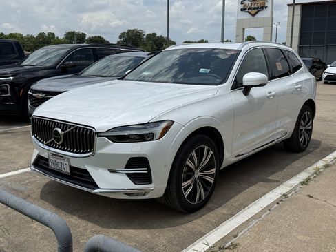Used 2023 Volvo XC60 B5 Plus w/ Climate Package AWD/4WD image 1