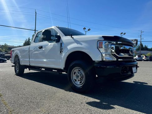 Used 2020 Ford F250 XL w/ Power Equipment Group AWD/4WD image 3