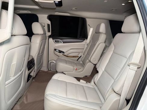 Used 2015 GMC Yukon Denali w/ Premium Package AWD/4WD image 13