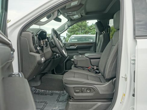 Used 2023 GMC Sierra 1500 Elevation image 13