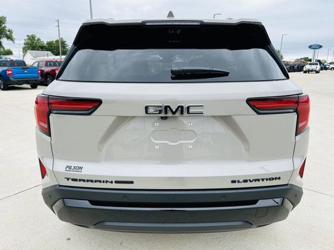 Used 2026 GMC Terrain Elevation w/ Elevation Premium Package AWD/4WD image 38