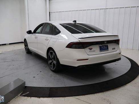 Used 2024 Honda Accord Sport image 8