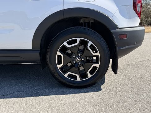 Used 2023 Ford Bronco Sport Outer Banks image 11